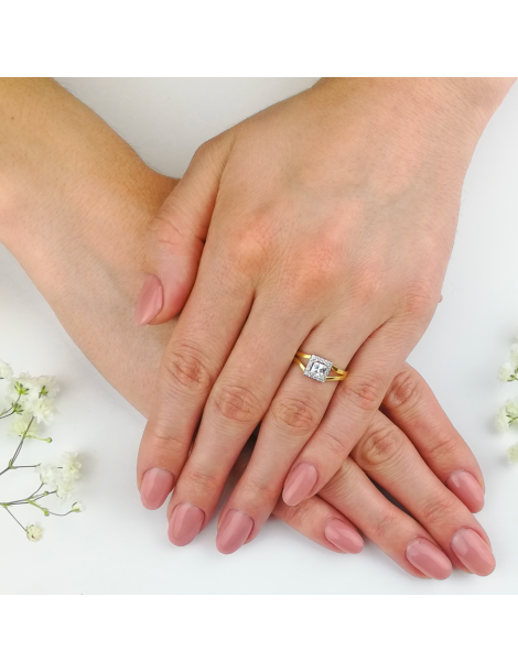 ZŁOTY PIERŚCIONEK ZARĘCZYNOWY KWADRAT PR. 585