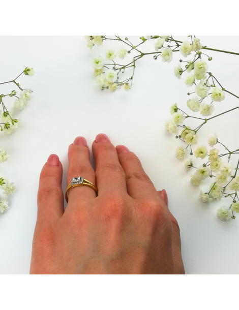 ZŁOTY PIERŚCIONEK ZARĘCZYNOWY KWADRAT PR. 585