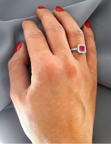 ZŁOTY PIERŚCIONEK ZARĘCZYNOWY KWADRAT Z RUBINEM PR. 585