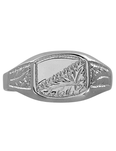 Srebrny sygnet z ornamentami