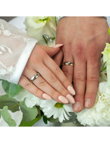 ZŁOTE OBRĄCZKI ŚLUBNE DWUKOLOROWE Z BRYLANTAMI
