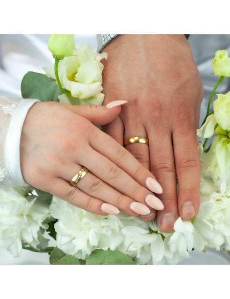 ZŁOTE OBRĄCZKI ŚLUBNE PÓŁOKRĄGŁE Z NACIĘCIAMI