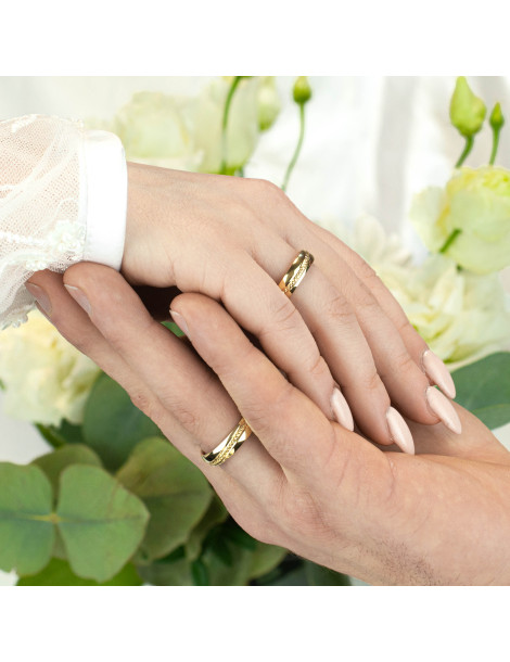 OBRĄCZKI ŚLUBNE DIAMENTOWANE KULECZKI