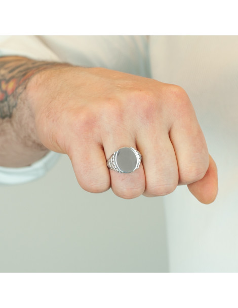 SREBRNY SYGNET Z ORNAMENTAMI PR. 925 + GRAWER