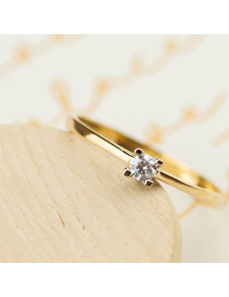 ZŁOTY KLASYCZNY PIERŚCIONEK ZARĘCZYNOWY PR. 585