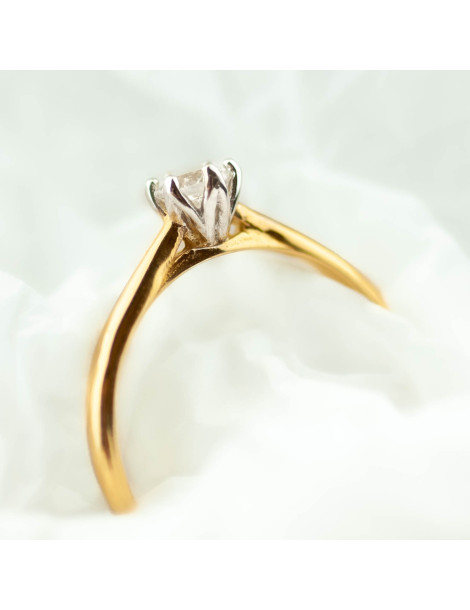 ZŁOTY PIERŚCIONEK ZARĘCZYNOWY Z CYRKONIĄ PR. 585