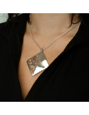 OKAZAŁY SREBRNY WISIOREK  AŻUROWY ROMB PR. 925