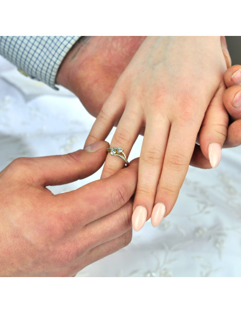 ZŁOTY PIERŚCIONEK ZARĘCZYNOWY SERDUSZKA PR. 585