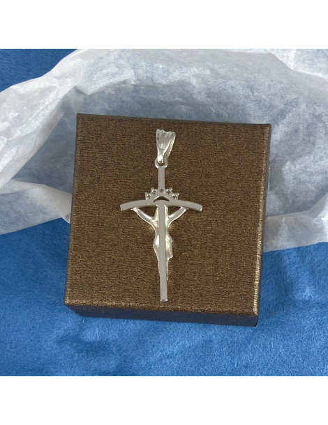 SREBRNY KRZYŻYK PAPIESKI Z JEZUSEM Z CYRKONIAMI PR. 925