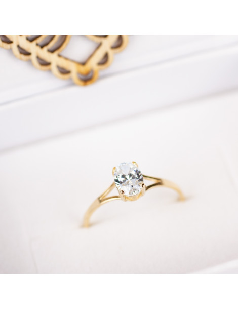 PIERŚCIONEK Z OKAZAŁĄ CYRKONIĄ ZŁOTO 585