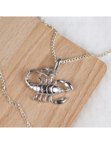 SREBRNY WISIOREK ZNAK ZODIAKU SKORPION PR. 925