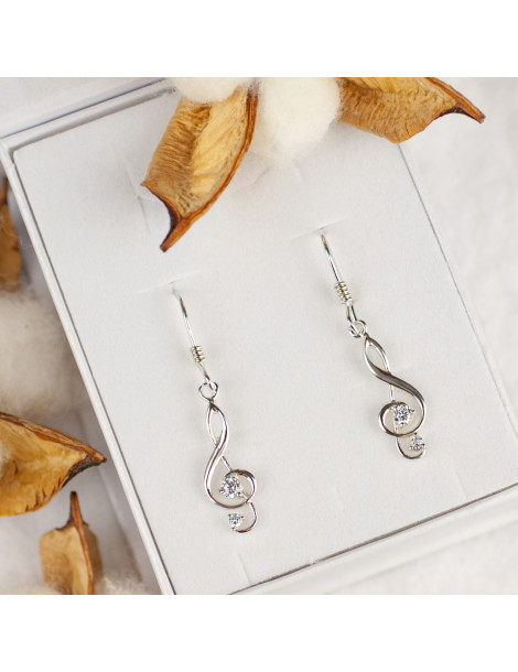 SREBRNE KOLCZYKI KLUCZ WIOLINOWY Z CYRKONIAMI NA BIGLU PR. 925