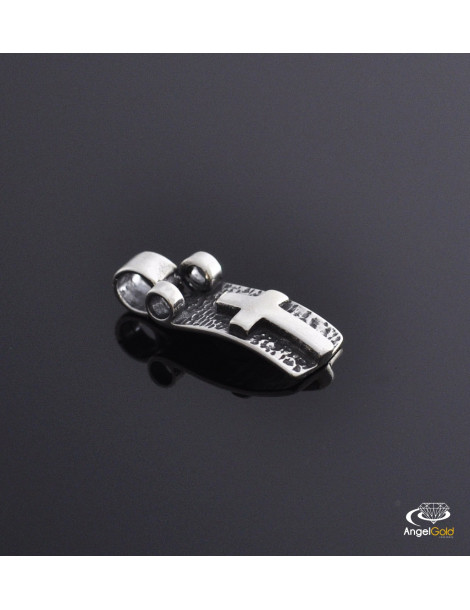 SREBRNY MEDALIK Z KRZYŻYKIEM PR. 925