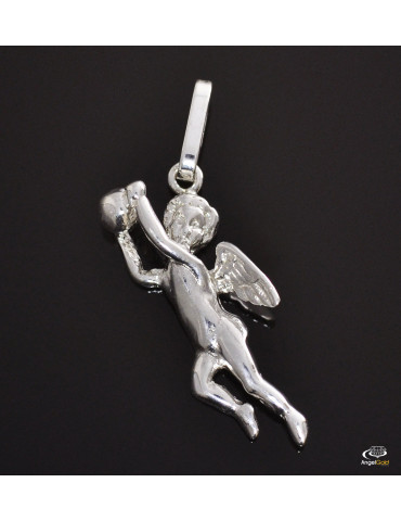 SREBRNY MEDALIK ANIOŁEK TRZYMAJĄCY PIŁKĘ PR. 925