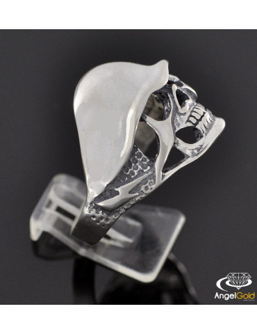 SREBRNY PIERŚCIEŃ Z CZASZKĄ PRÓBA 925