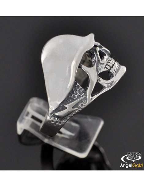 SREBRNY PIERŚCIEŃ Z CZASZKĄ PRÓBA 925