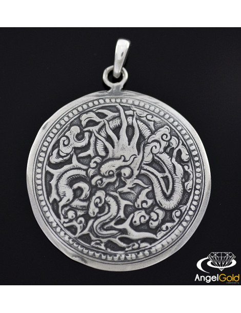 SREBRNY WISIOREK CHIŃSKI GŁOWA GORGONA PR. 925