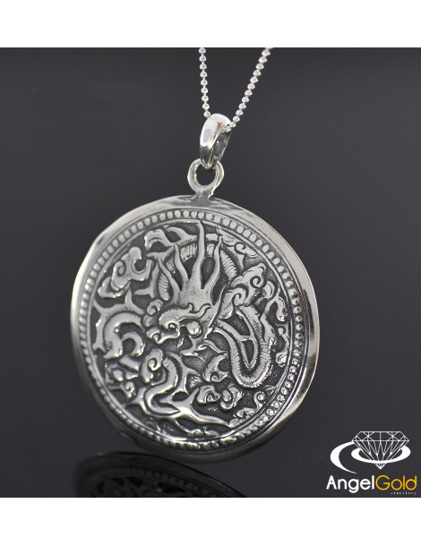 SREBRNY WISIOREK CHIŃSKI GŁOWA GORGONA PR. 925