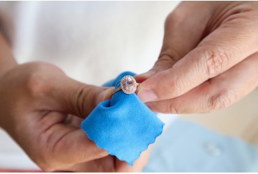 Jak dbać o biżuterię?